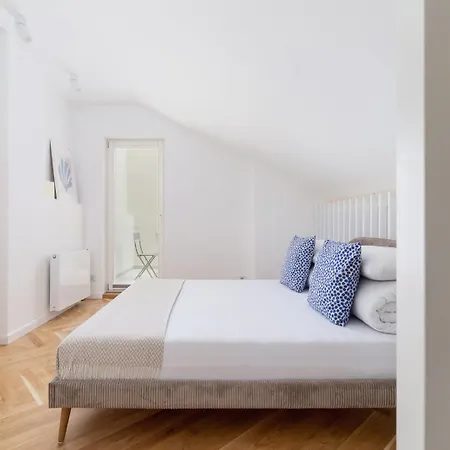 Apartment With Balcony - Rejtana 10 Krakow Exterior photo