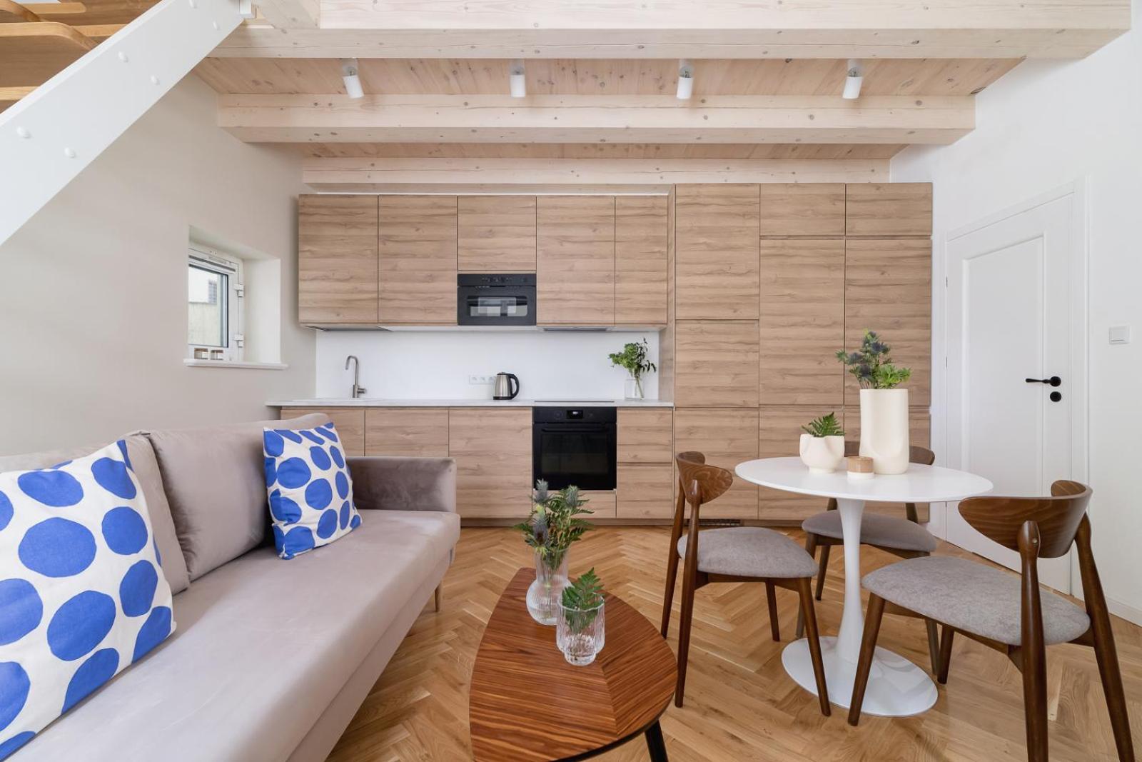 Apartment With Balcony - Rejtana 10