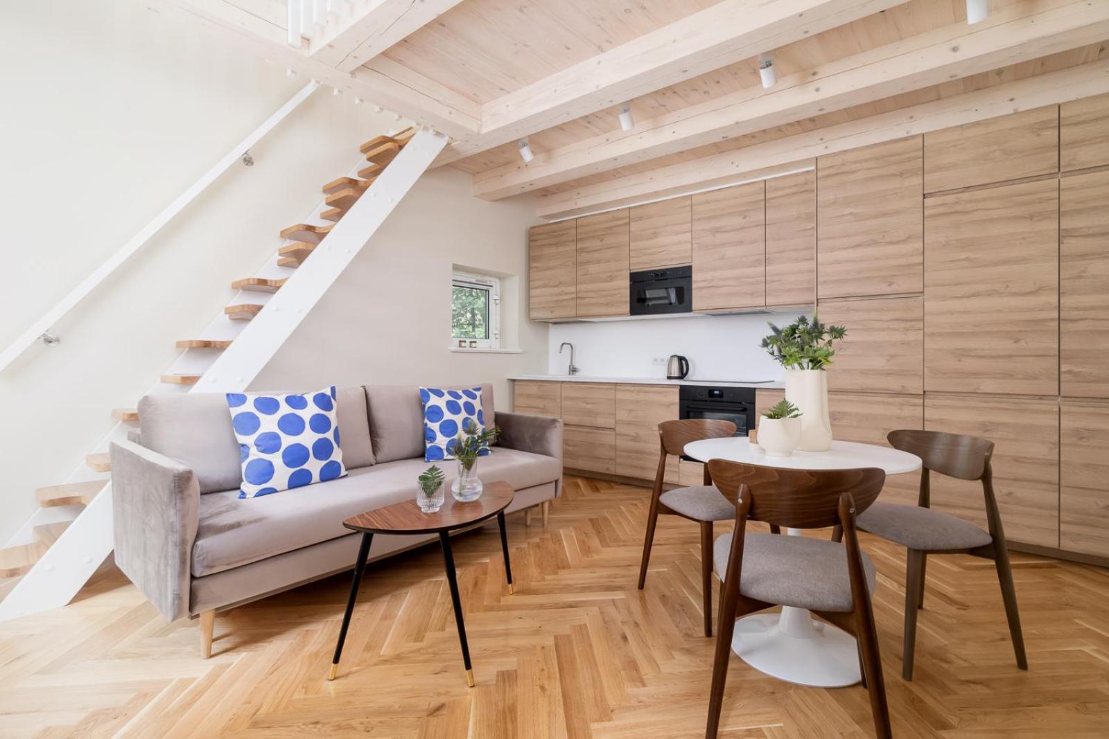 Apartment With Balcony - Rejtana 10